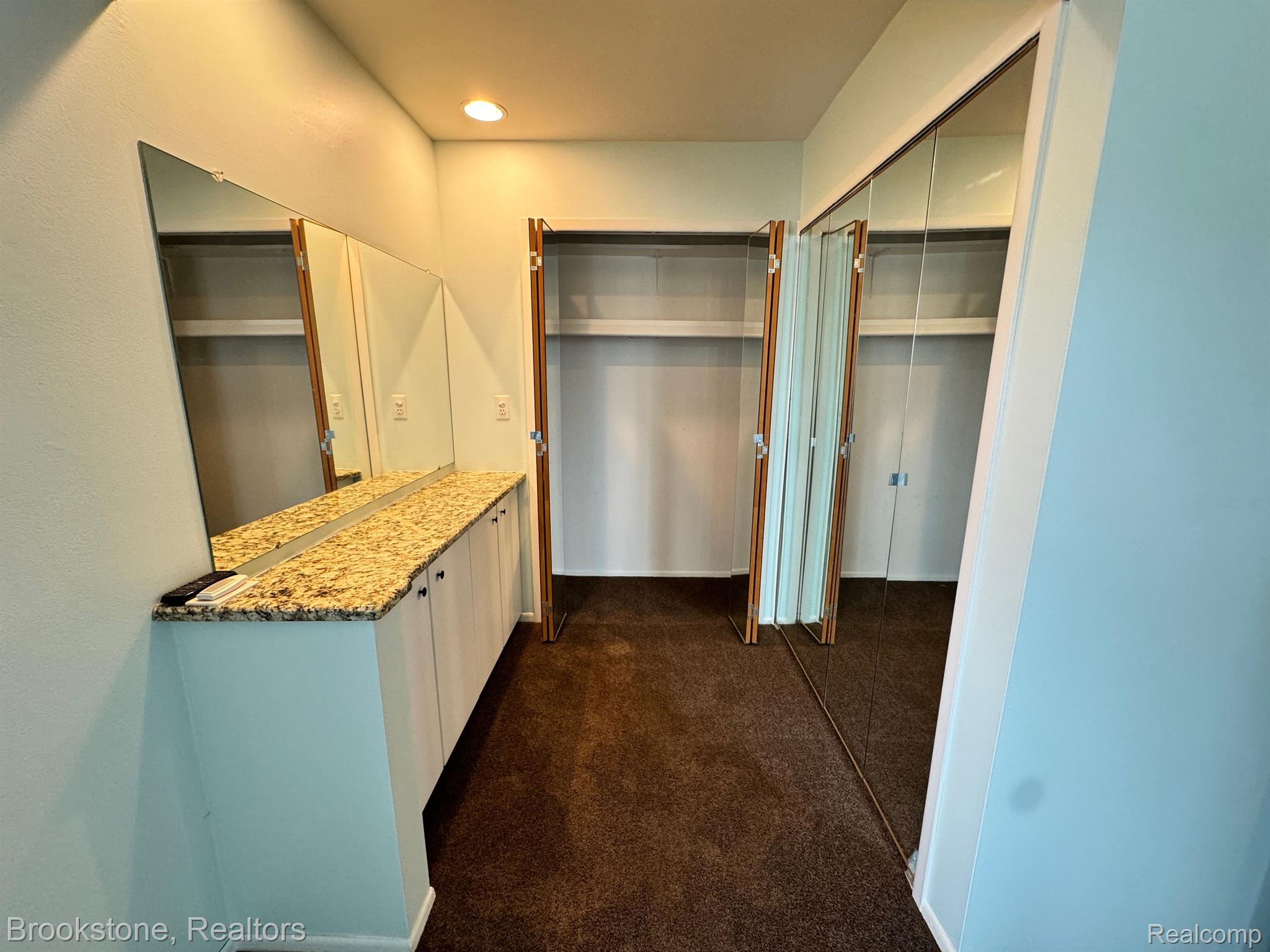 29464 Hoover Road, Unit 464 Warren, MI 48093 - Photo 12 of 23 Gallery Image 12