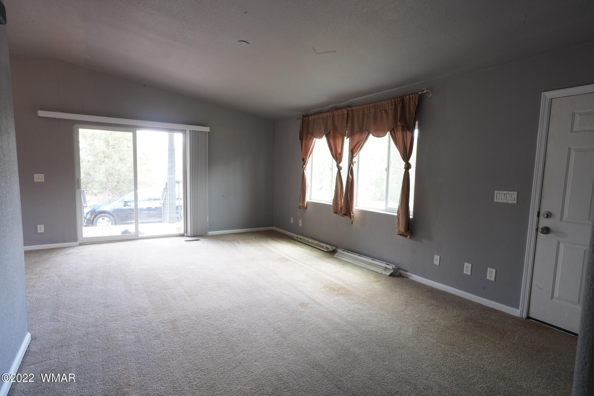 2146 Graphite Road Clay Springs, AZ 85923 - Photo 19 of 49 Gallery Image 19