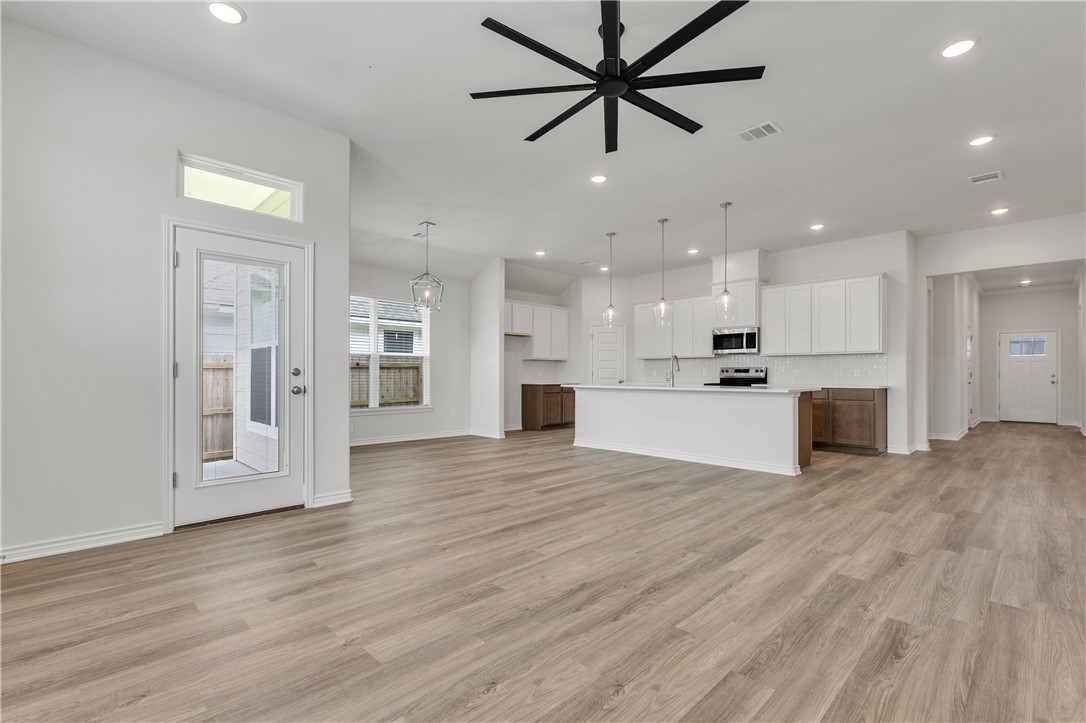 3184 Margaret Rudder Parkway Bryan, TX 77808 - Photo 5 of 38