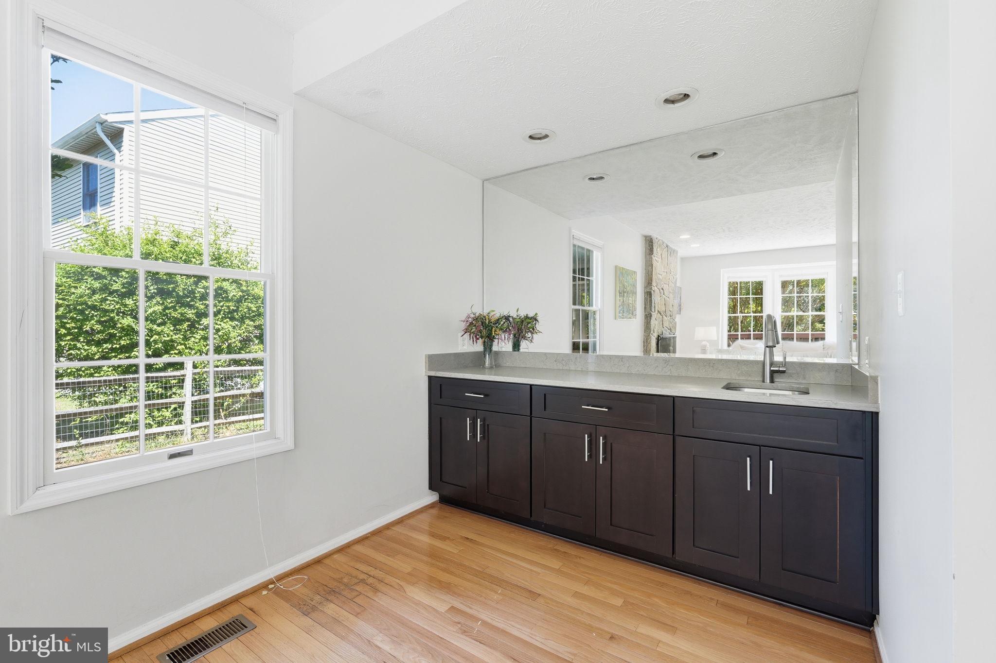 2324 Club Pond Lane Reston, VA 20191 - Photo 13 of 41