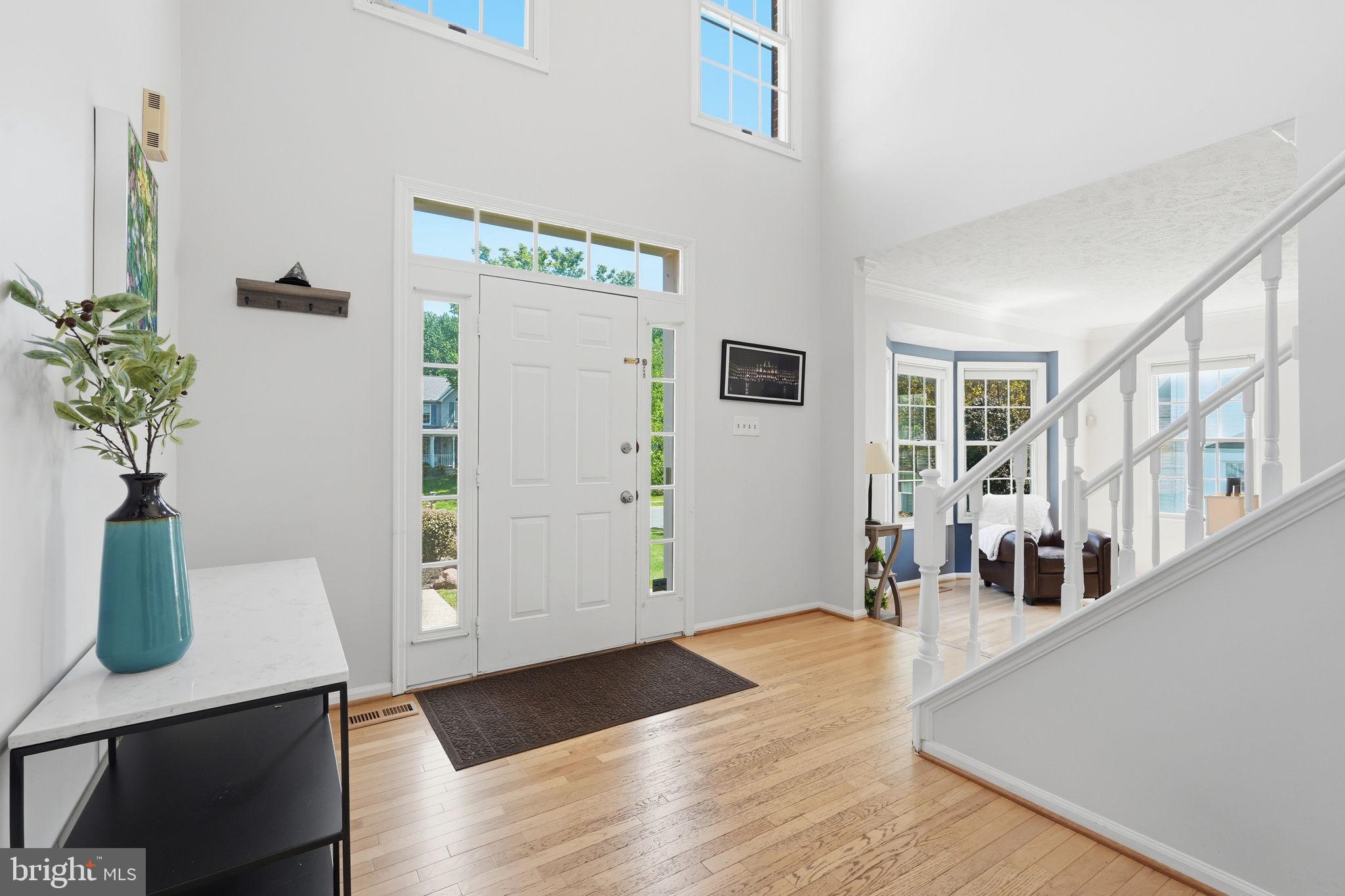 2324 Club Pond Lane Reston, VA 20191 - Photo 2 of 41