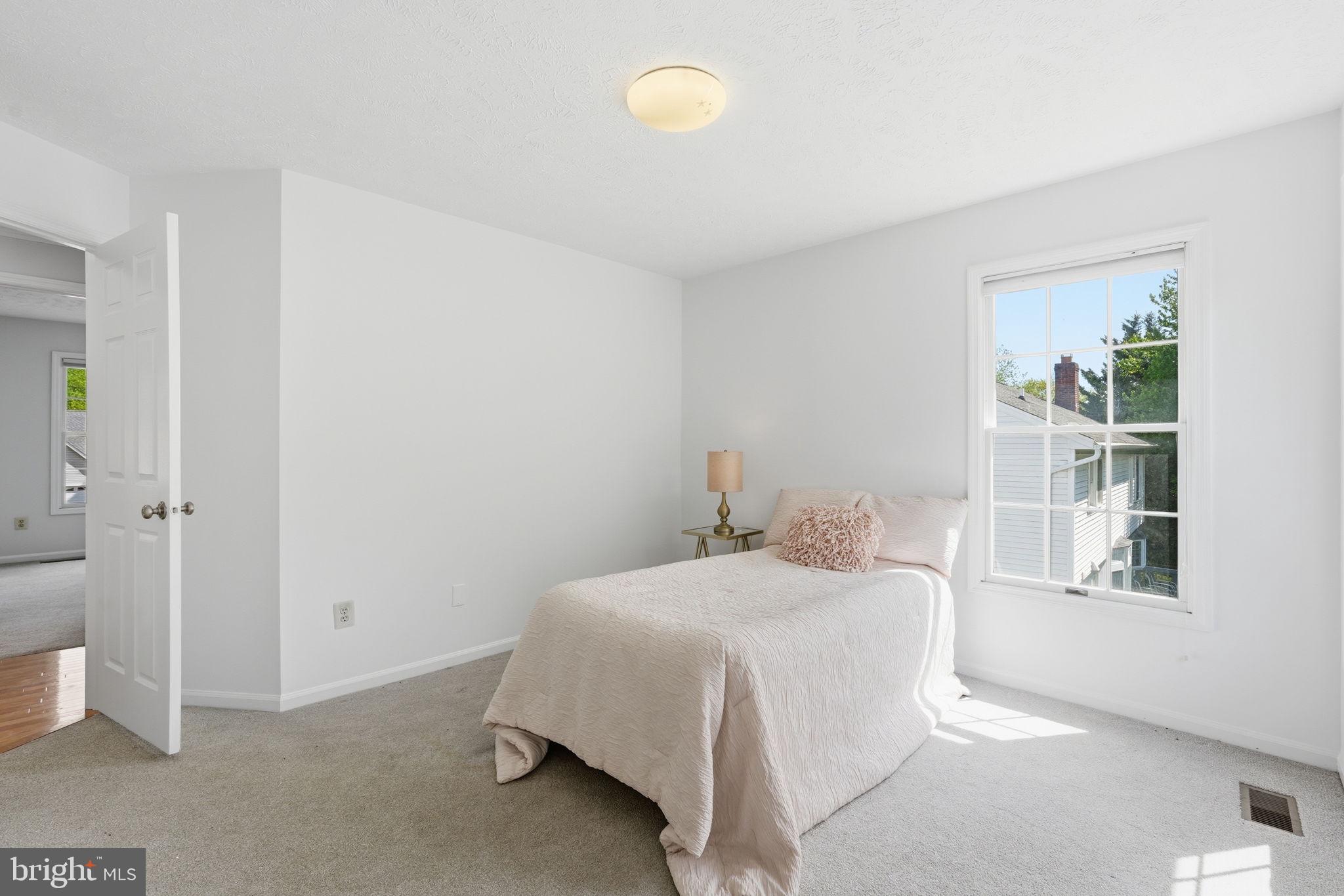 2324 Club Pond Lane Reston, VA 20191 - Photo 27 of 41