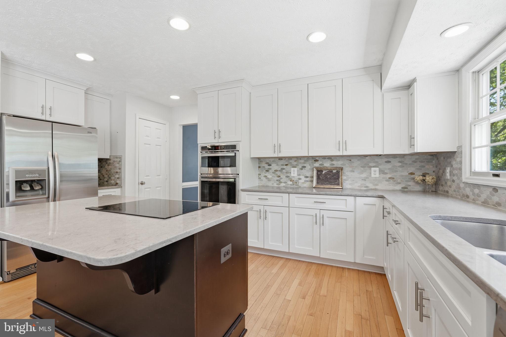 2324 Club Pond Lane Reston, VA 20191 - Photo 7 of 41