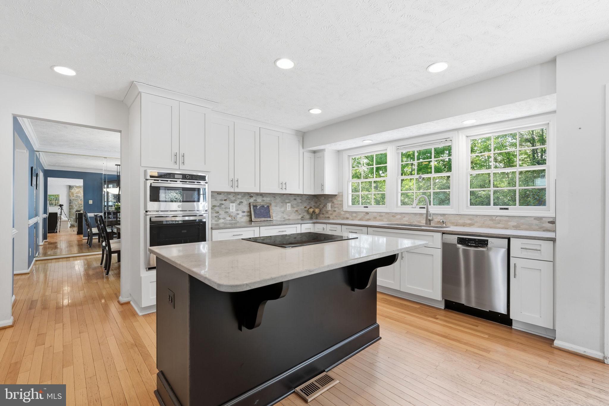 2324 Club Pond Lane Reston, VA 20191 - Photo 8 of 41