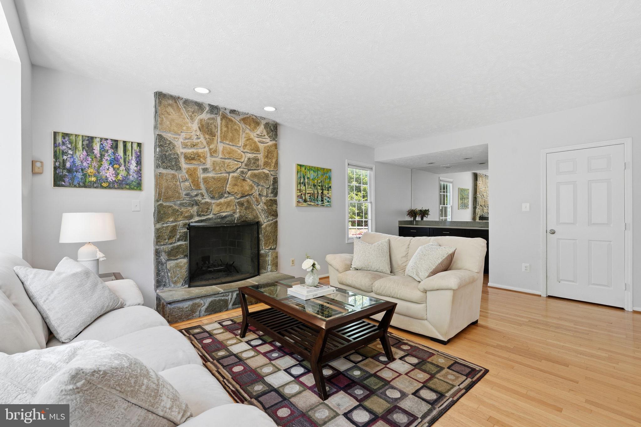 2324 Club Pond Lane Reston, VA 20191 - Photo 10 of 41