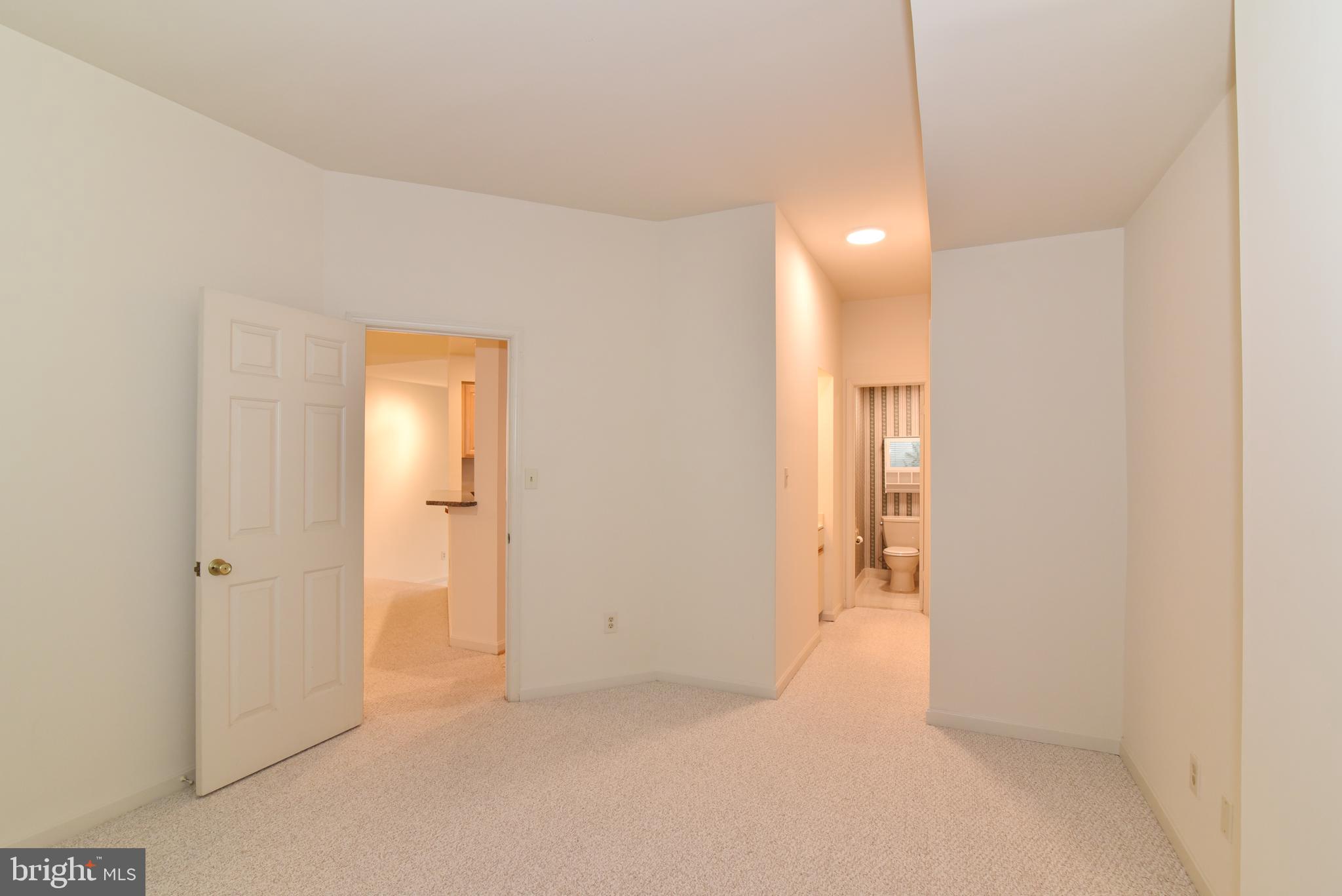 11238 Harbor Court, Unit 11238 Reston, VA 20191 - Photo 14 of 35 Gallery Image 14