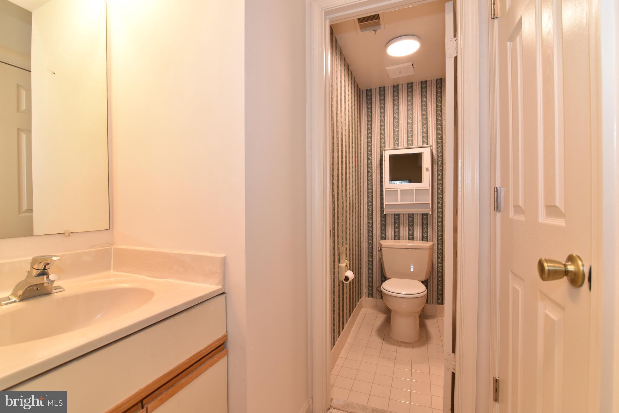 11238 Harbor Court, Unit 11238 Reston, VA 20191 - Photo 15 of 35 Gallery Image 15