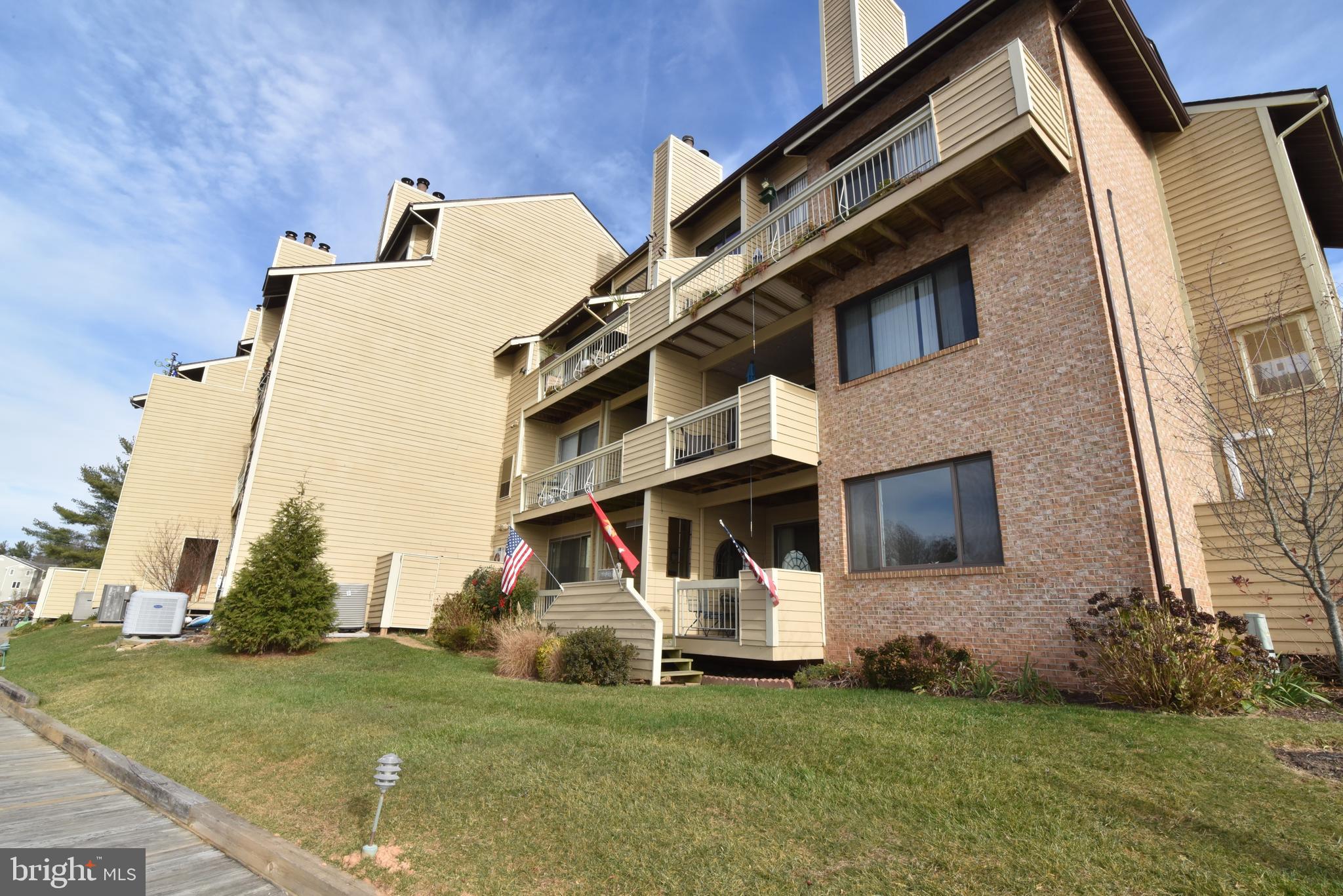 11238 Harbor Court, Unit 11238 Reston, VA 20191 - Photo 26 of 35 Gallery Image 26