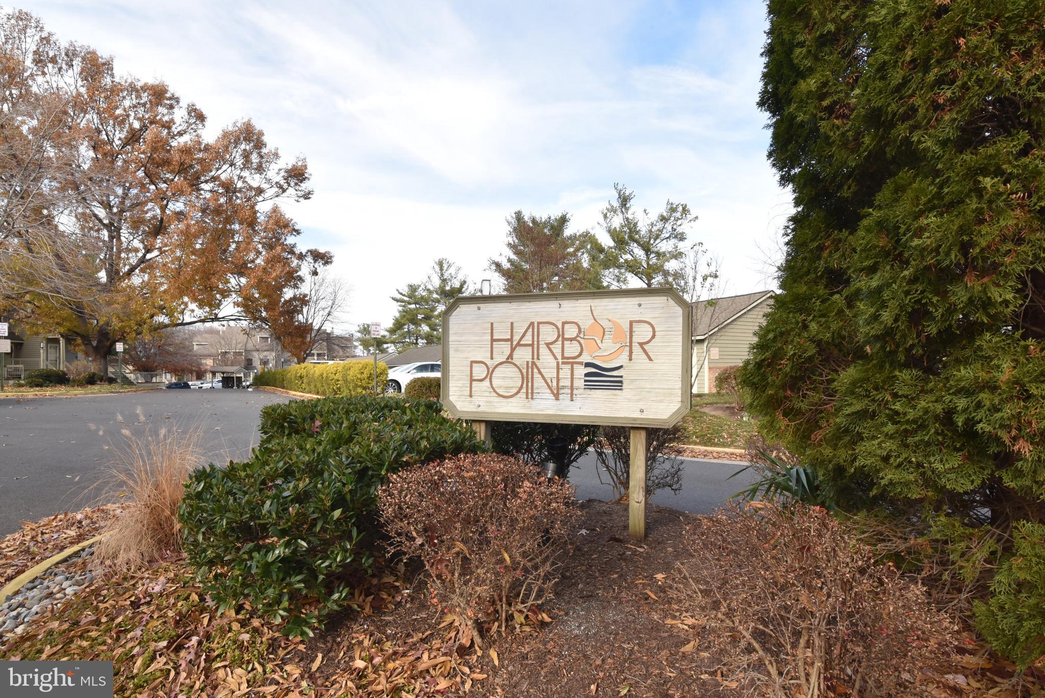 11238 Harbor Court, Unit 11238 Reston, VA 20191 - Photo 28 of 35 Gallery Image 28