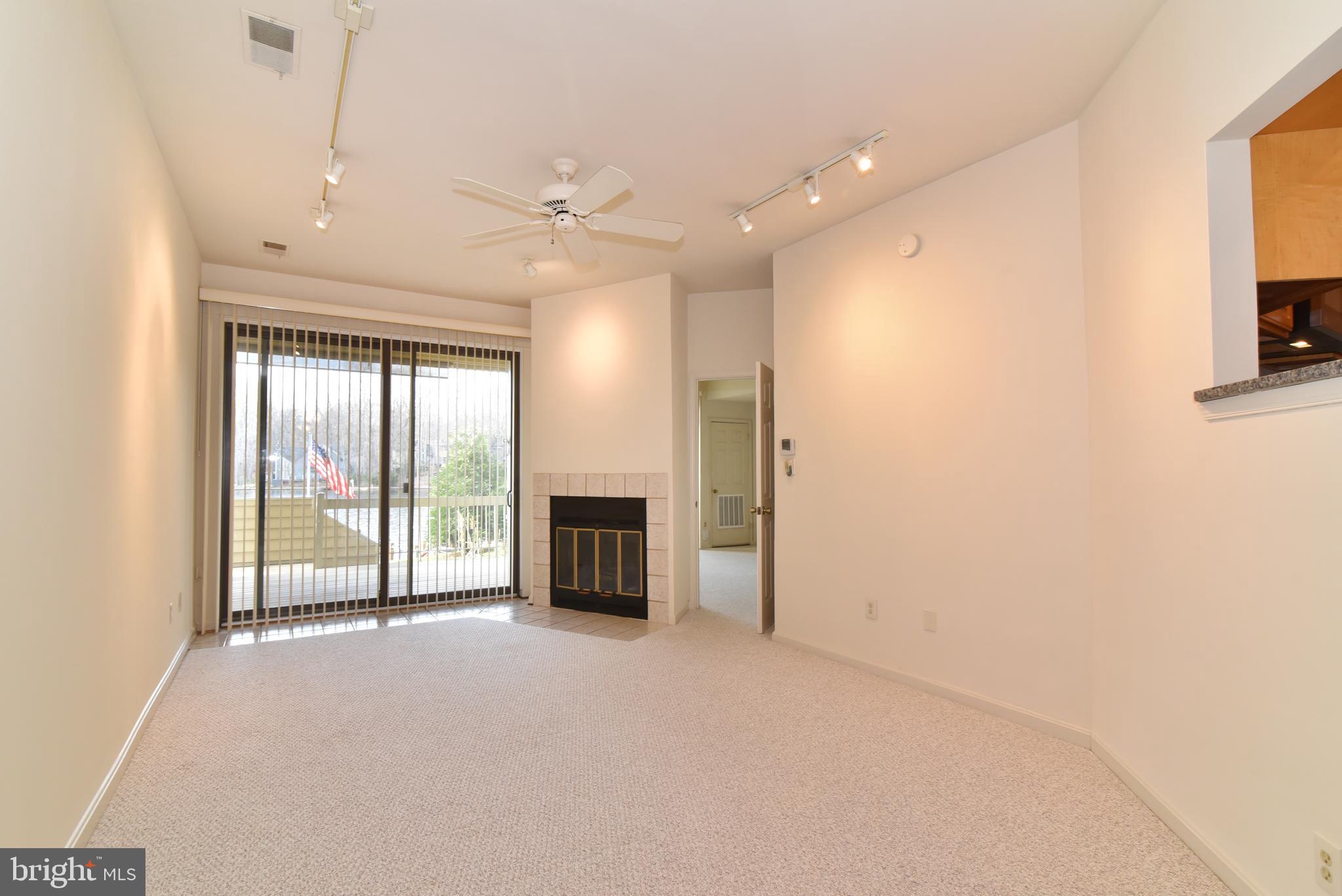 11238 Harbor Court, Unit 11238 Reston, VA 20191 - Photo 8 of 35 Gallery Image 8