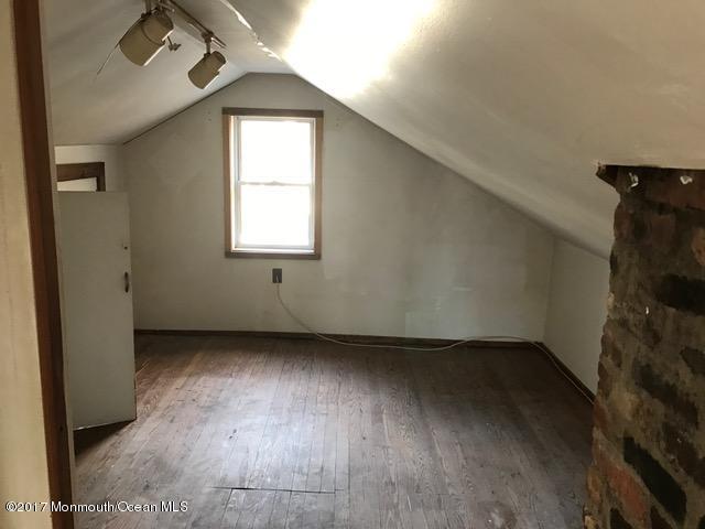 442 Silverton Road Brick, NJ 08723 - Photo 4 of 25 351-520055 attic