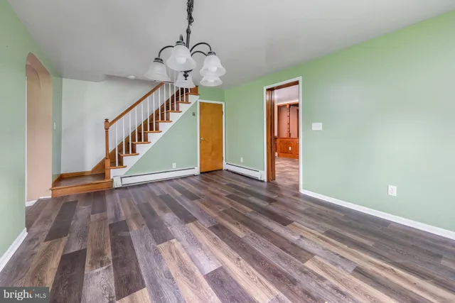 $275,000 | 34 Main Street, Swedesboro, NJ 08085