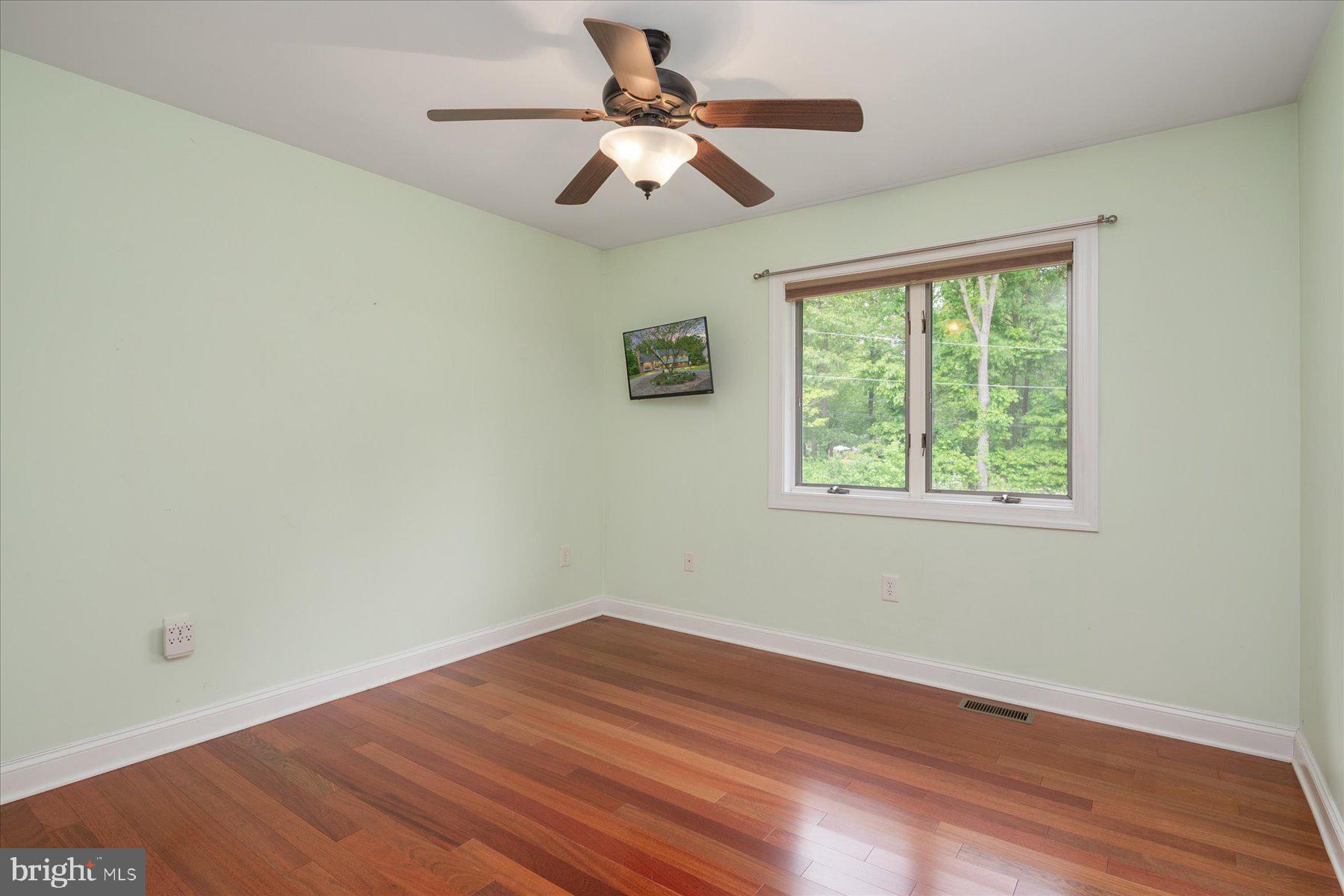 148 Waldo Road Pasadena, MD 21122 - Photo 28 of 55