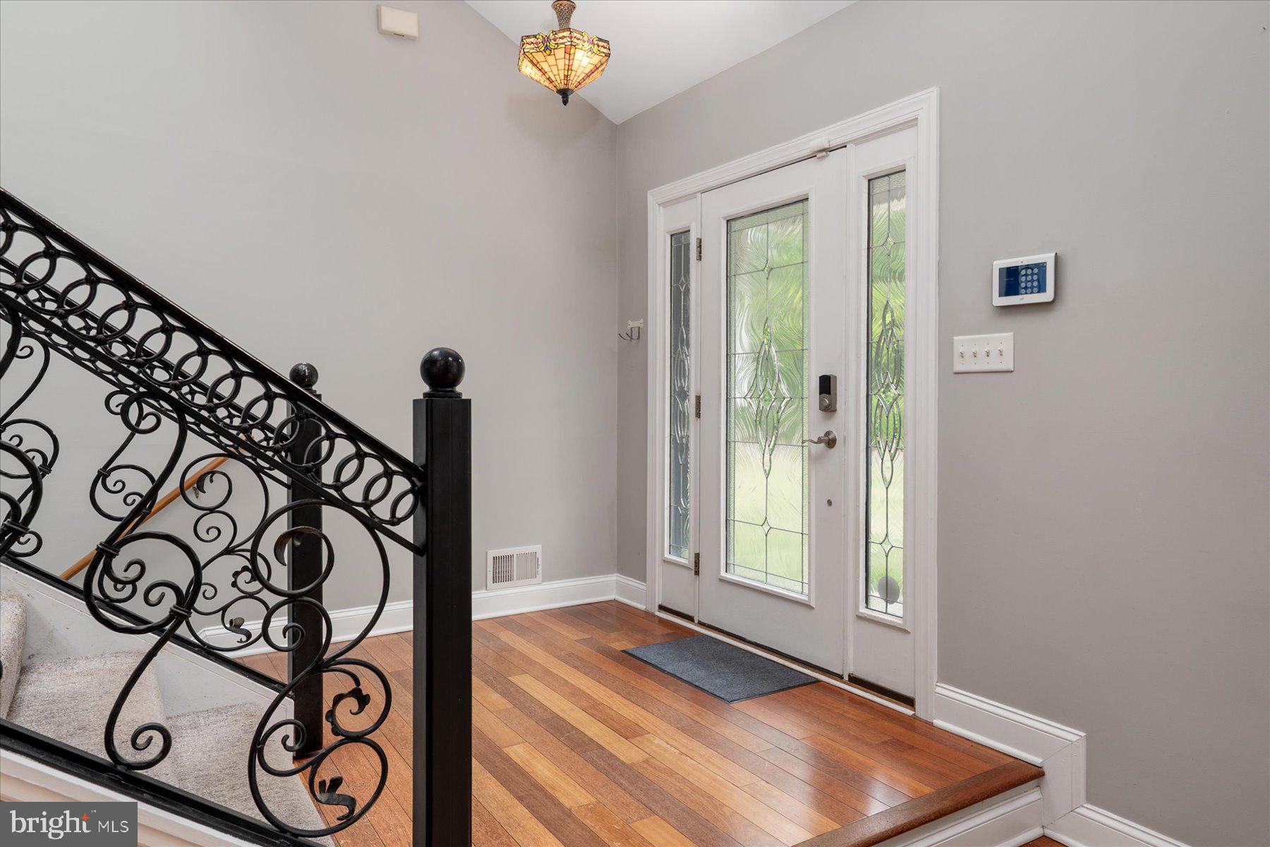 148 Waldo Road Pasadena, MD 21122 - Photo 6 of 55
