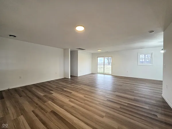 $425,000 | 11 South 1050th Street West, Jamestown, IN 46147