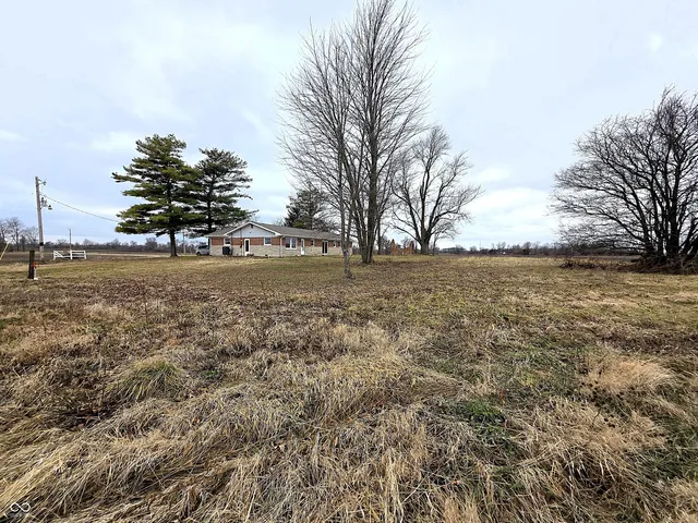 $425,000 | 11 South 1050th Street West, Jamestown, IN 46147