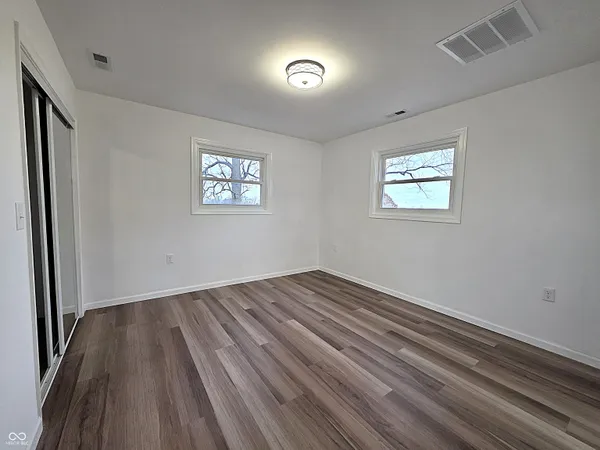 $425,000 | 11 South 1050th Street West, Jamestown, IN 46147