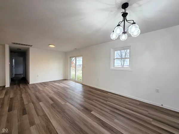 $425,000 | 11 South 1050th Street West, Jamestown, IN 46147