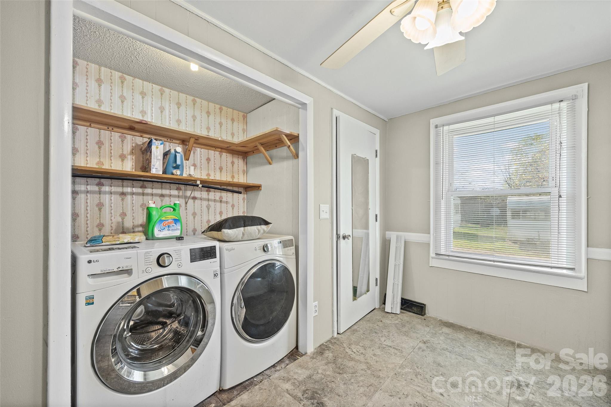 1315 Lithia Springs Road Shelby, NC 28150 - Photo 14 of 25 a view of livingroom with washer and dryer