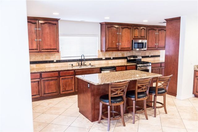 $5,850 | 4947 Fulton Avenue, Sherman Oaks, CA 91423