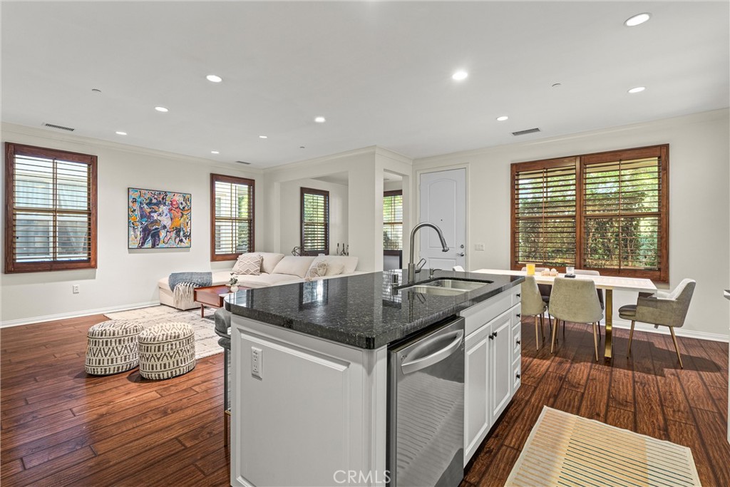 52 Bijou Irvine, CA 92618 - Photo 12 of 33