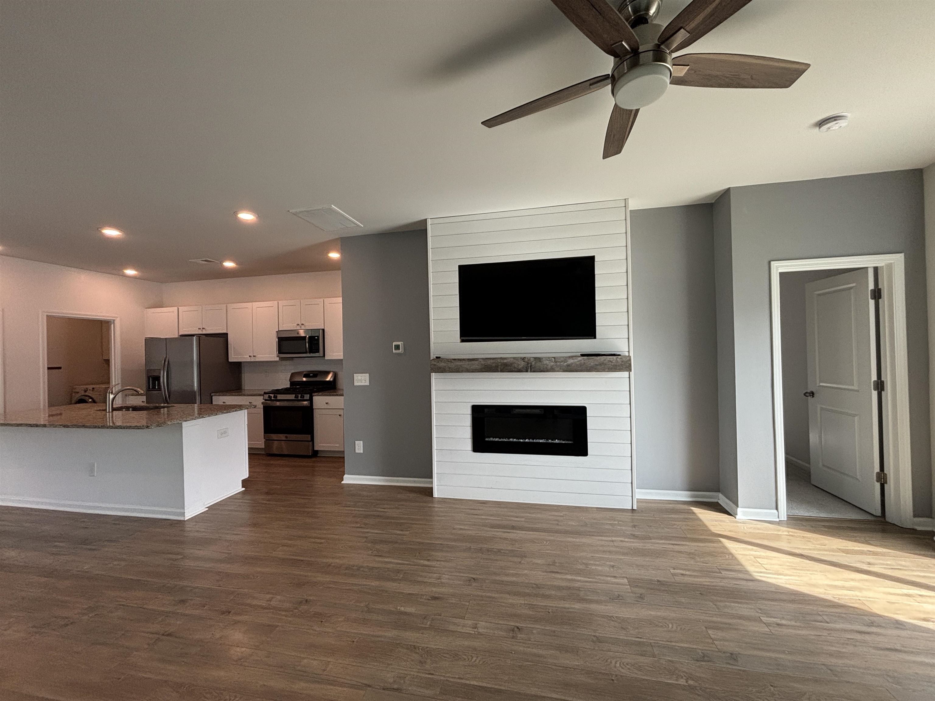 187 Reindeer Road South Surfside Beach, SC 29575 - Photo 13 of 39