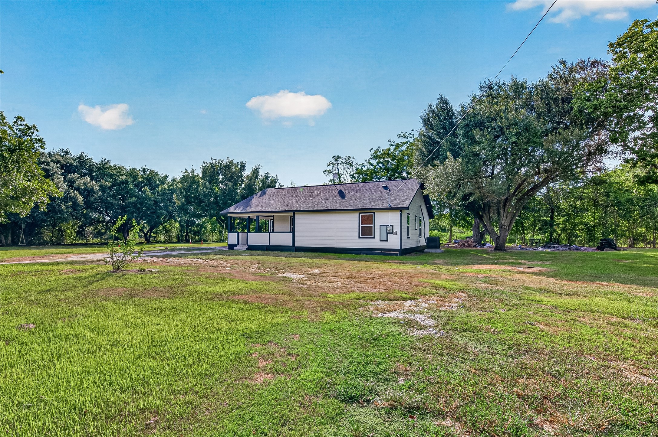 4739 Fm 1096 Road Boling, TX 77420 - Photo 3 of 36 Gallery Image 3