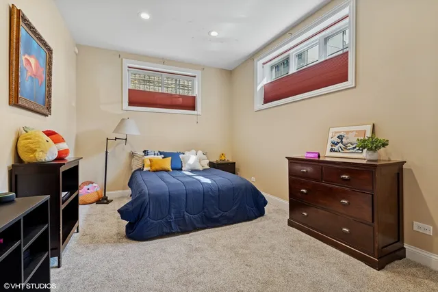 $595,000 | 5121 South Kimbark Avenue, Unit 1E, Chicago, IL 60615