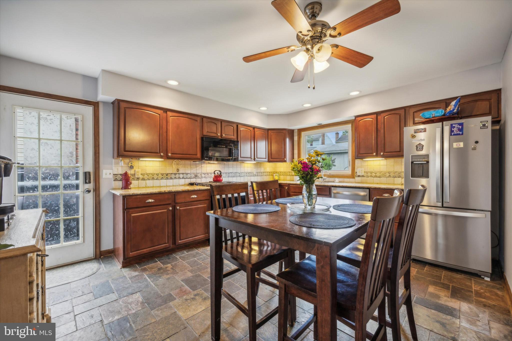 2313 Poplar Road Havertown, PA 19083 - Photo 4 of 25