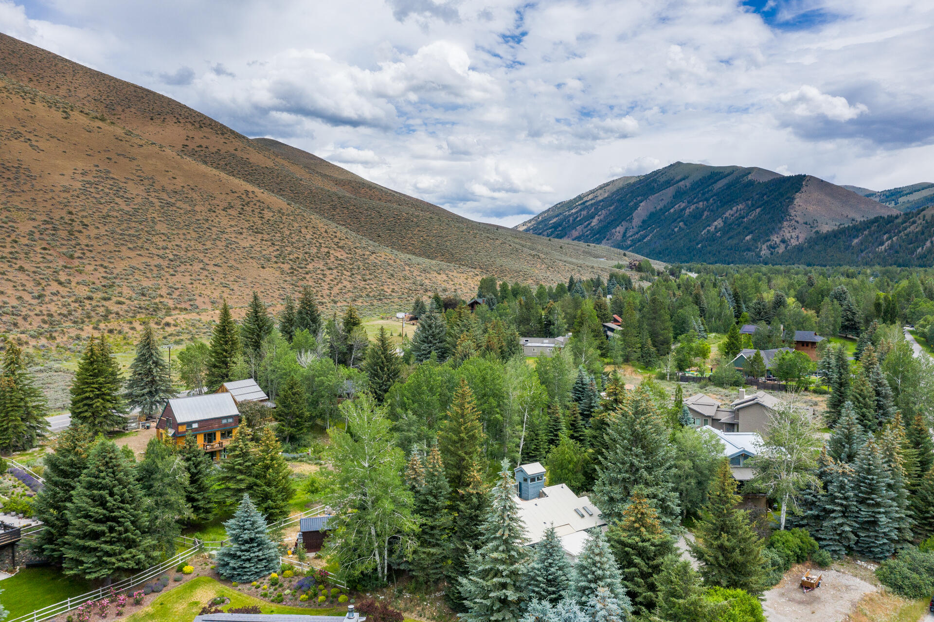 109 Willoway Road Hailey, ID 83333 - Photo 17 of 25 Aerial toward East Fork Canyon