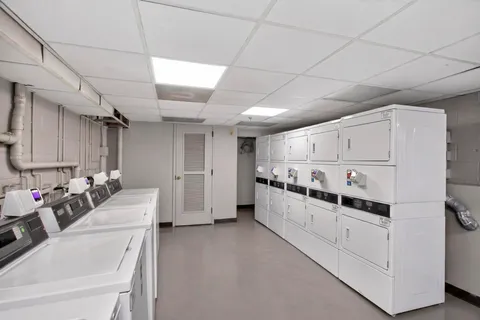 $285,000 | 900 19th Avenue South, Unit 610, Nashville, TN 37212