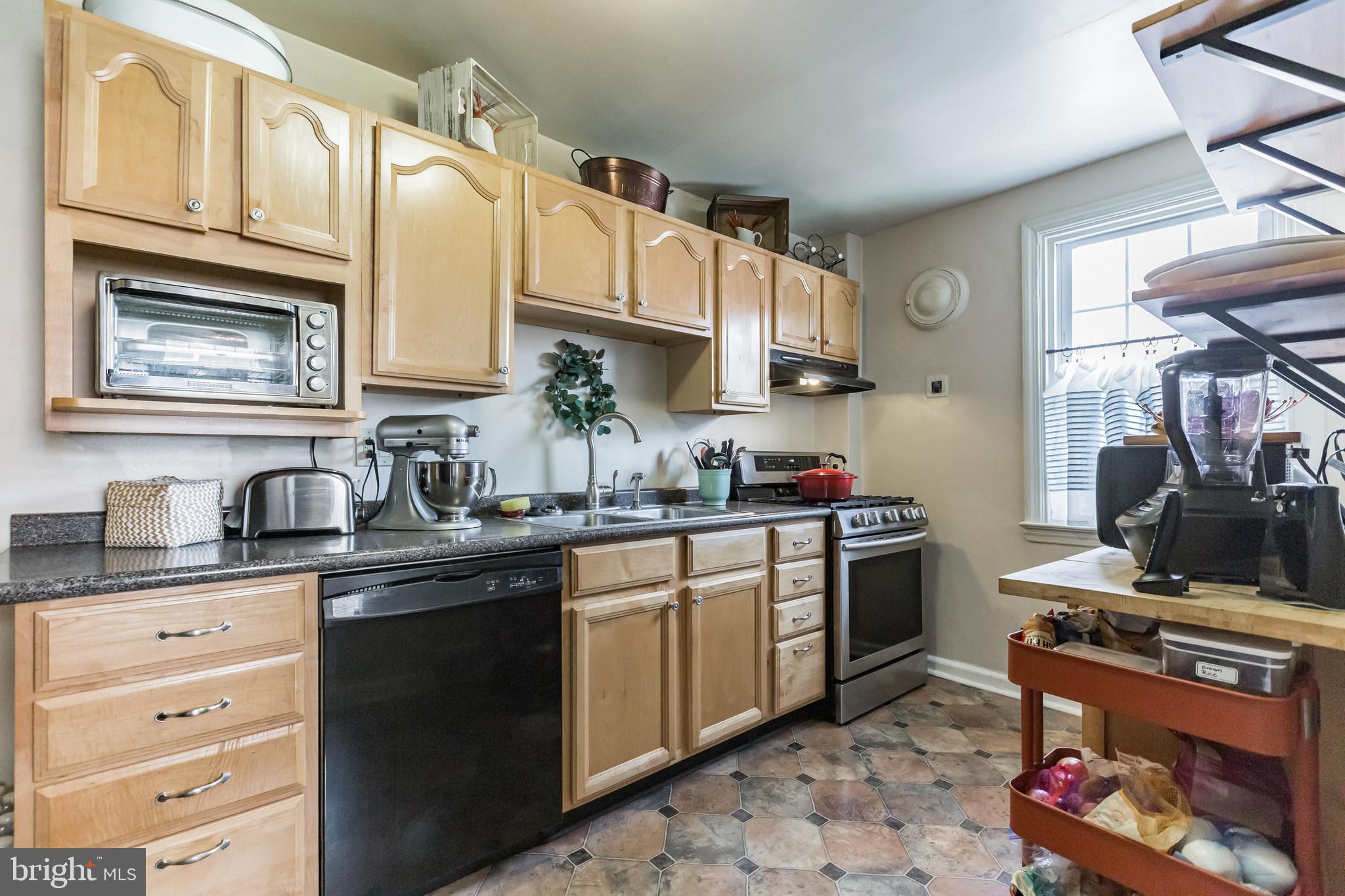 808 Pleasant Road Yeadon, PA 19050 - Photo 7 of 29 Gallery Image 7