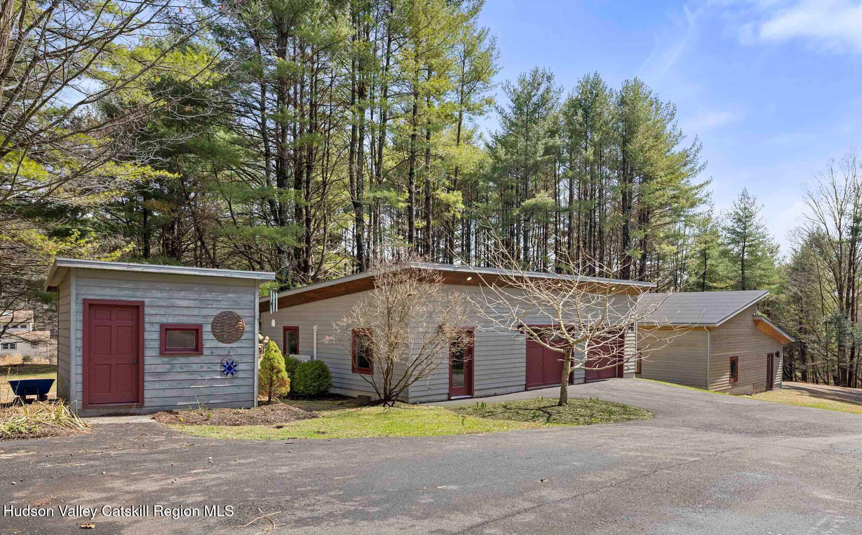 41 Shultis Farm Road Bearsville, NY 12409 - Photo 35 of 47 front view of a house with a patio