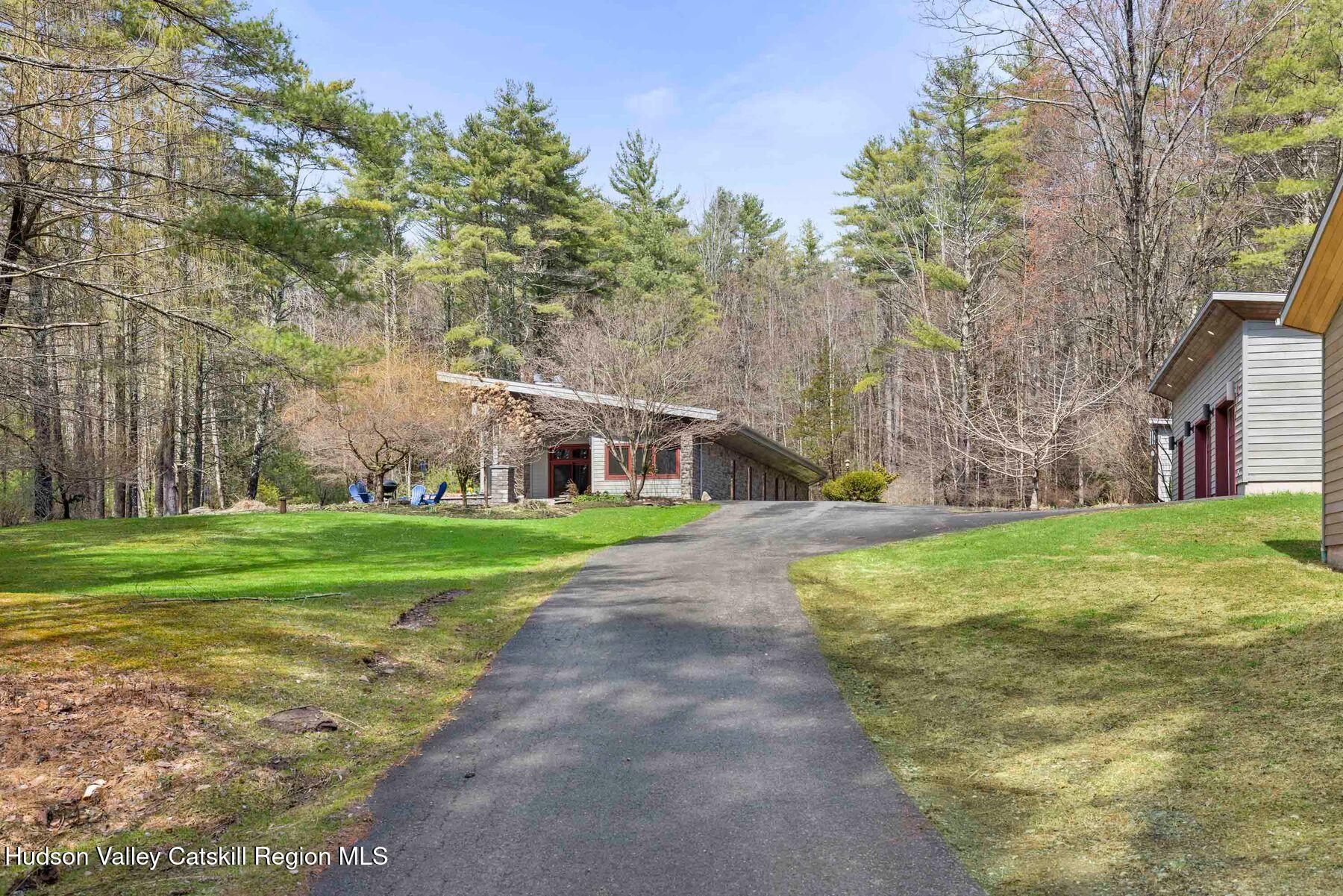 41 Shultis Farm Road Bearsville, NY 12409 - Photo 46 of 47 a view of a volley ball court
