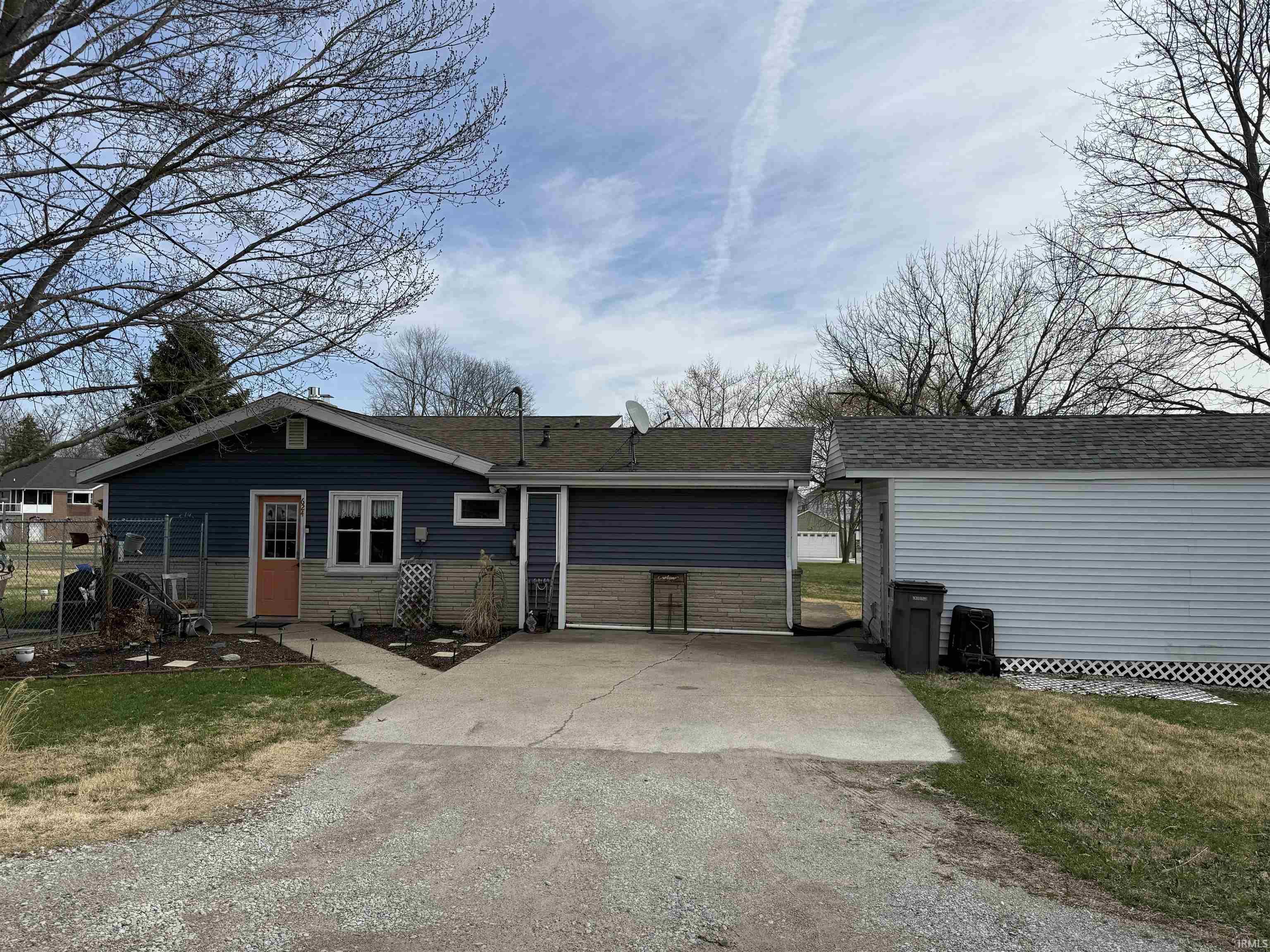 624 North Fifth Street North Webster, IN 46555 - Photo 1 of 34