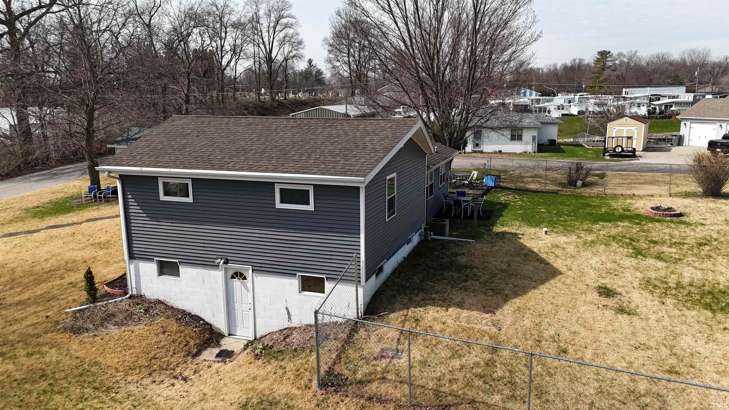 624 North Fifth Street North Webster, IN 46555 - Photo 4 of 34