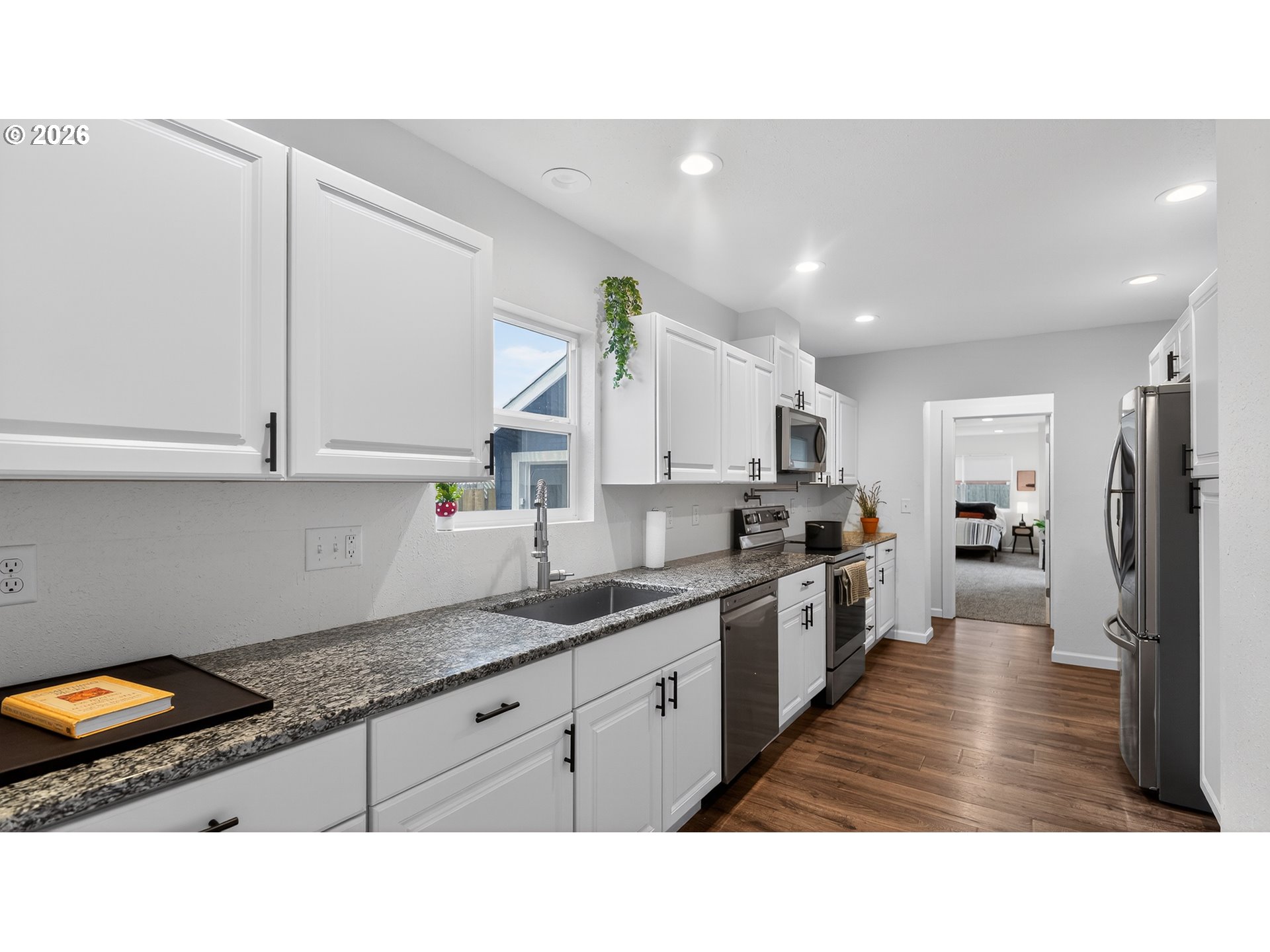3502 3rd Street Tillamook, OR 97141 - Photo 10 of 30