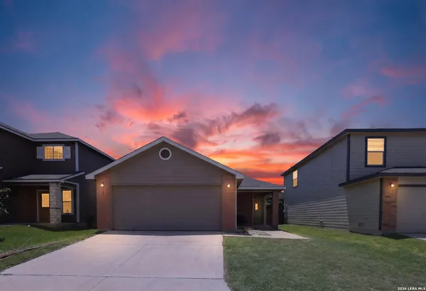 $1,750 | 119 Quince Flower, San Antonio, TX 78253