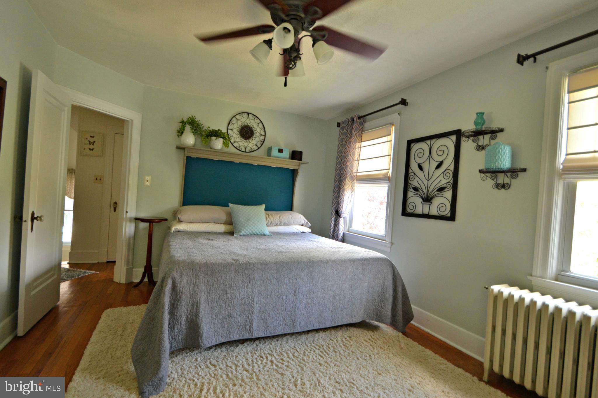 810 Warwick Road Baltimore, MD 21229 - Photo 20 of 40 Bedroom