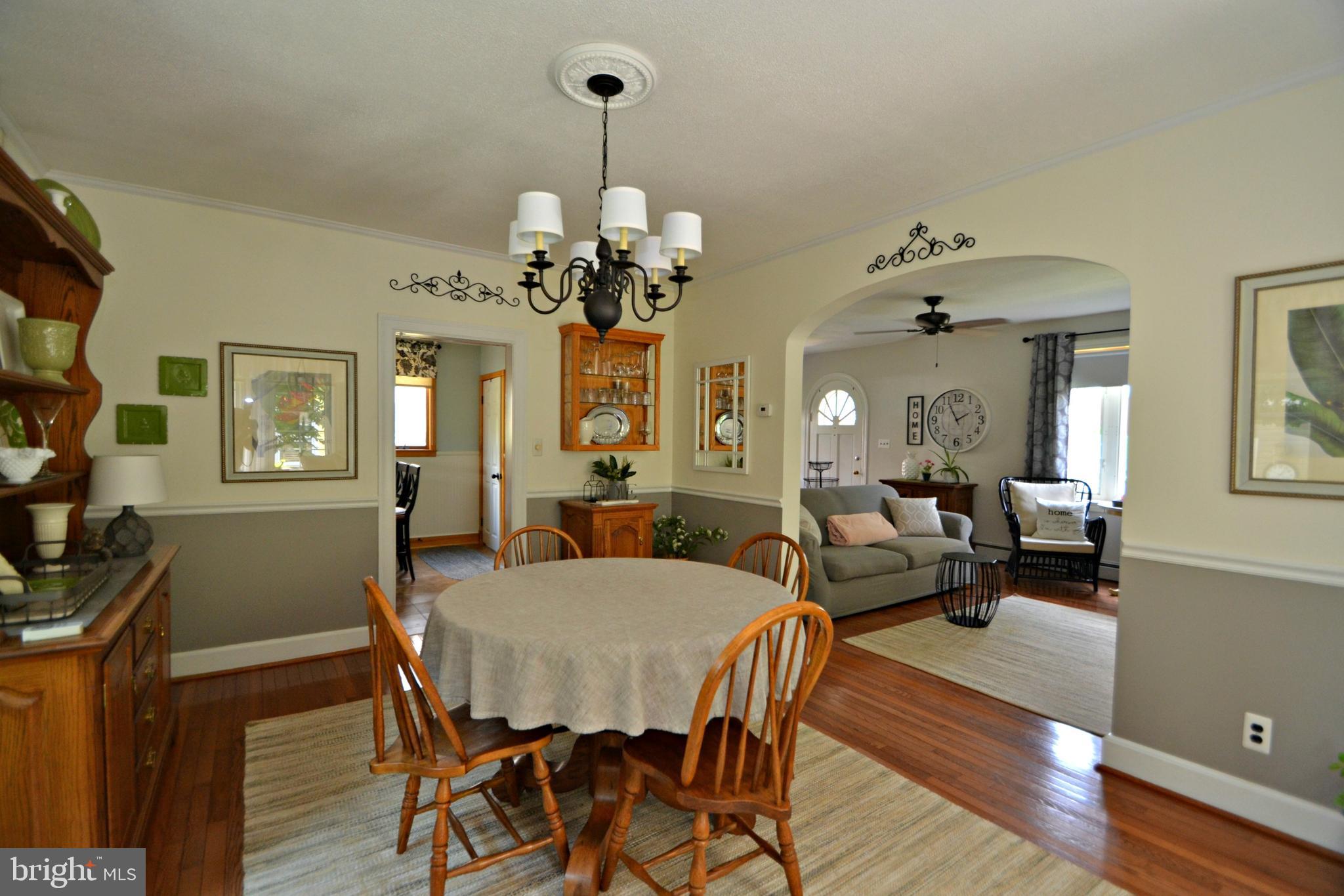 810 Warwick Road Baltimore, MD 21229 - Photo 9 of 40 Dining room