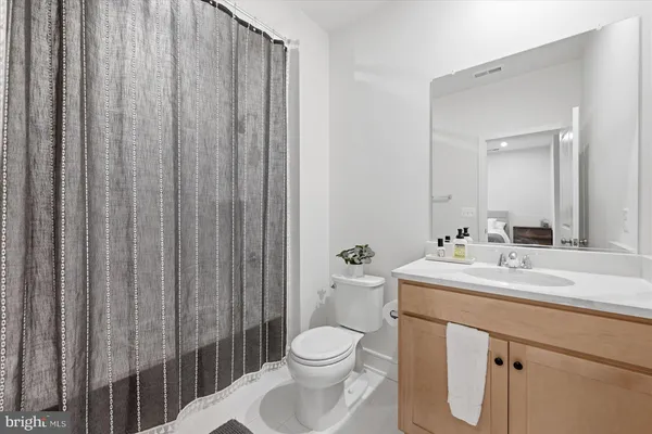 $2,300 | 121 Checkerspot Way Lake, White Post, VA 22663