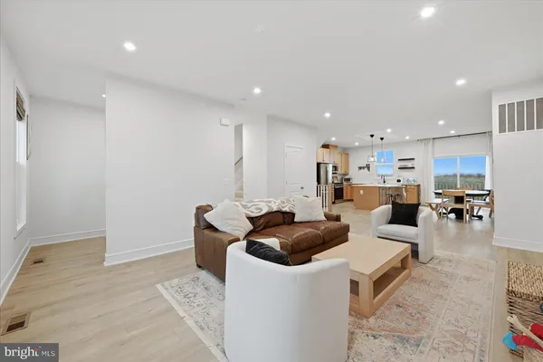 $2,300 | 121 Checkerspot Way Lake, White Post, VA 22663