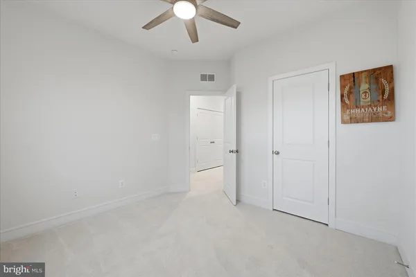 $2,300 | 121 Checkerspot Way Lake, White Post, VA 22663