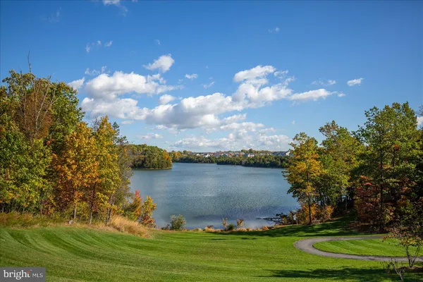 $2,300 | 121 Checkerspot Way Lake, White Post, VA 22663