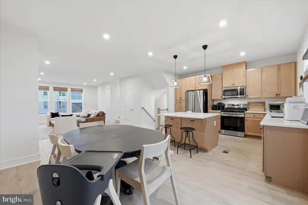 $2,300 | 121 Checkerspot Way Lake, White Post, VA 22663