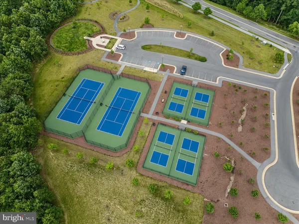 $2,300 | 121 Checkerspot Way Lake, White Post, VA 22663