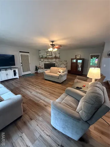 $398,500 | 12187 Pike 162, Louisiana, MO 63353