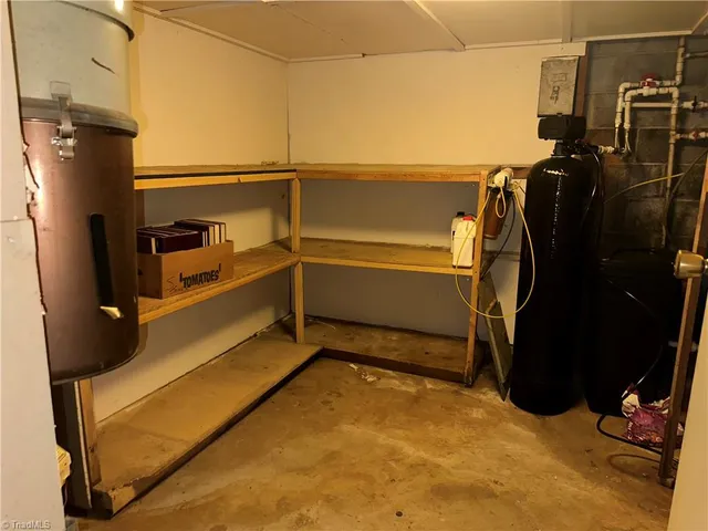 $259,900 | 8736 Us Highway, Dobson, NC 27017