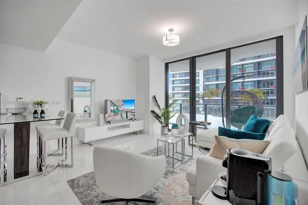 $4,000 | 1300 South Miami Avenue, Unit 1407, Miami, FL 33130