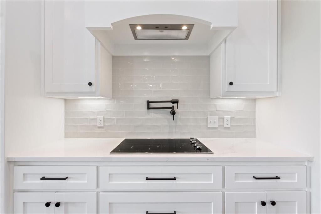 10109 Castleberry Lane Waco, TX 76712 - Photo 13 of 35